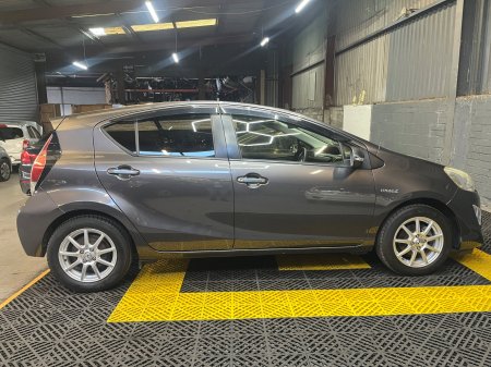 2015 Toyota Aqua - photo 7