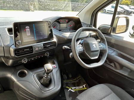2022 Peugeot Partner - photo 10