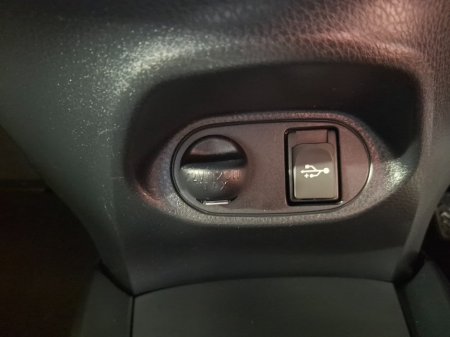 2017 Toyota Yaris - photo 16