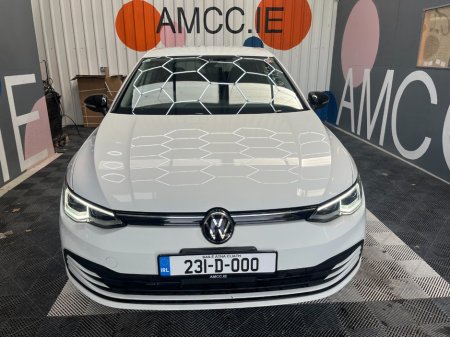 2023 Volkswagen Golf - photo 2