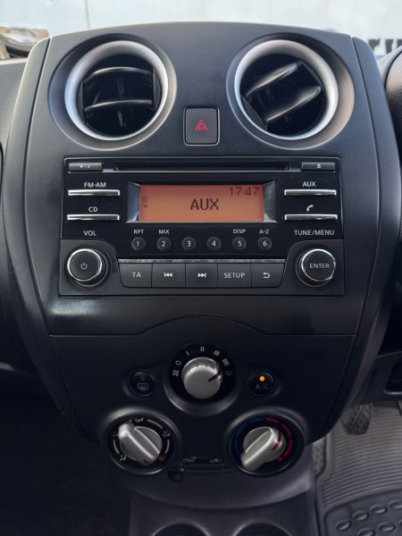 2014 Nissan Note - photo 17