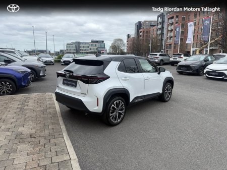 2024 Toyota Yaris Cross - photo 2