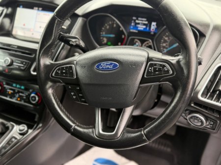 2017 Ford Focus - photo 11