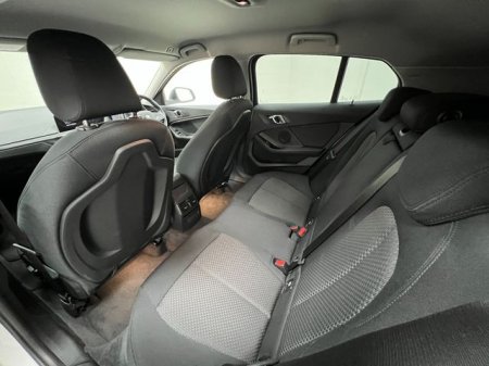 2023 BMW 1-Series - photo 6