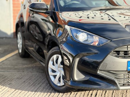 2022 Toyota Yaris - photo 5