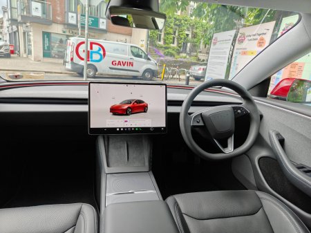 2025 Tesla Model 3 - photo 7