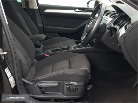 2018 Volkswagen Passat - photo 4