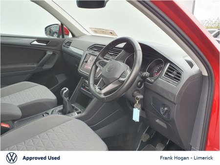 2022 Volkswagen Tiguan - photo 8