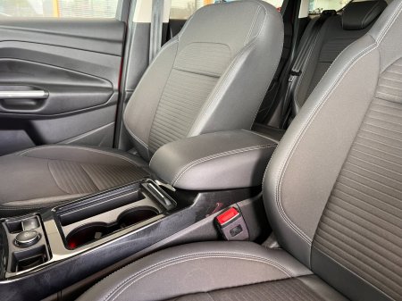 2019 Ford Kuga - photo 9