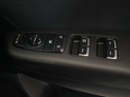 2022 Kia Sportage - photo 26