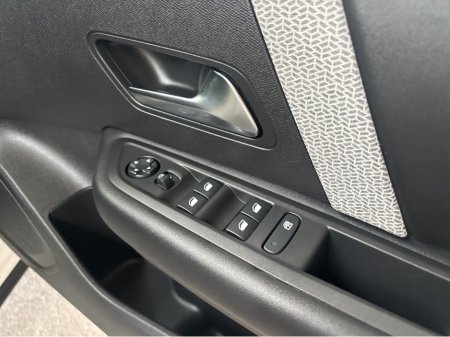 2023 Citroen C4 - photo 2