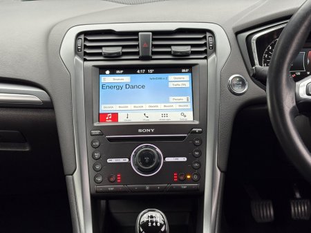 2018 Ford Mondeo - photo 17