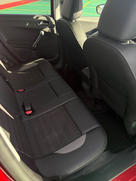 2017 Peugeot 2008 - photo 9