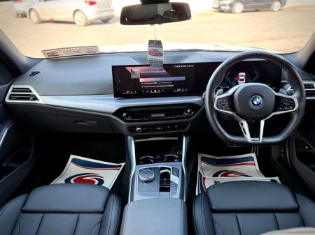 2025 BMW 3-Series - photo 9