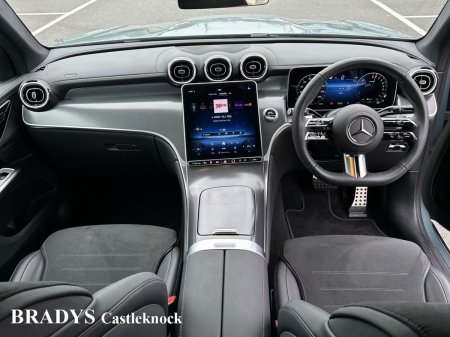 2025 Mercedes-Benz GLC - photo 14