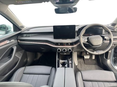 2027 Skoda Superb - photo 8
