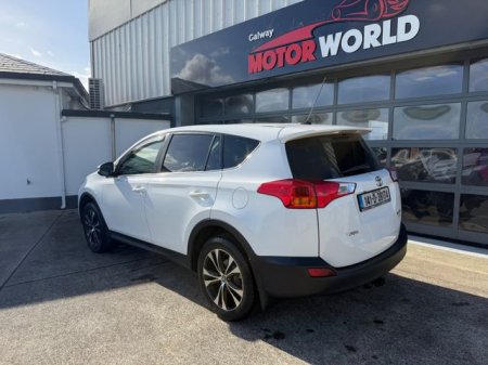 2014 Toyota RAV4 - photo 2