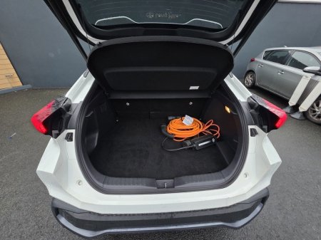2025 Toyota C-HR - photo 11