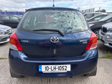 2010 Toyota Yaris - photo 5