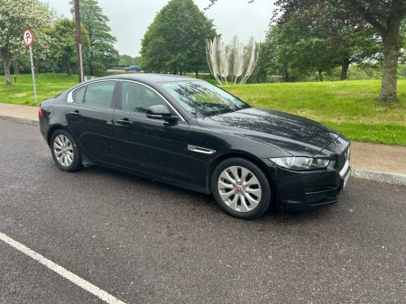 2018 Jaguar XE - photo 2