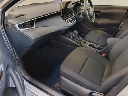 2023 Toyota Corolla - photo 10