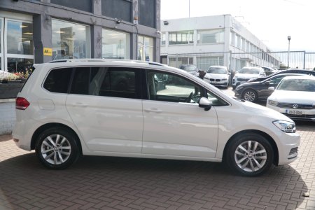 2018 Volkswagen Touran - photo 3