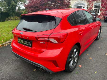 2020 Ford Focus - photo 17