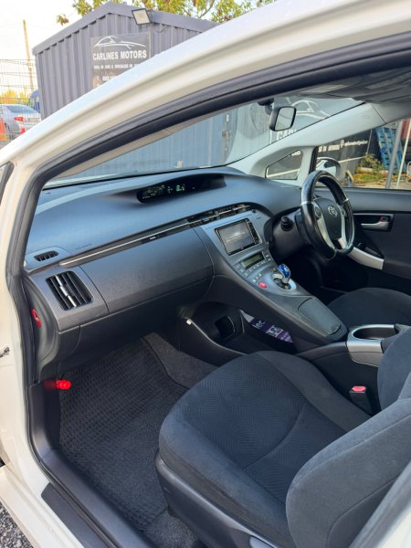 2014 Toyota Prius - photo 7