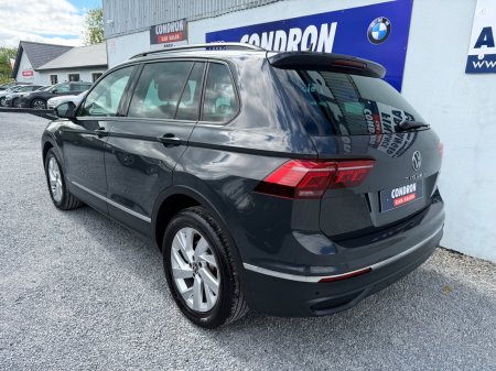 2024 Volkswagen Tiguan - photo 3