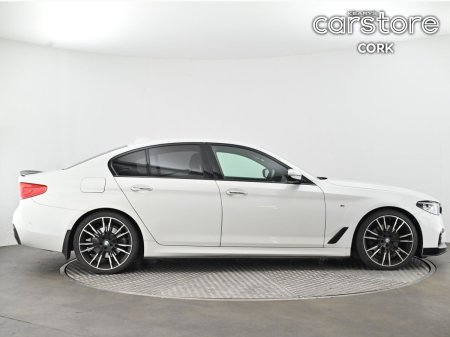 2017 BMW 5-Series - photo 2