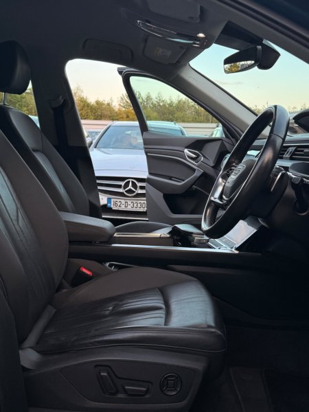 2020 Audi e-tron - photo 29