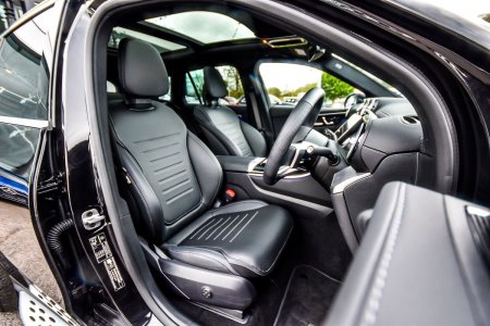 2025 Mercedes-Benz GLC - photo 13