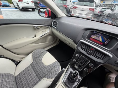 2018 Volvo V40 - photo 28