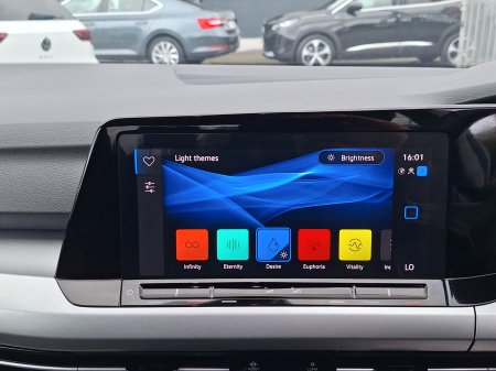 2024 Volkswagen Golf - photo 23