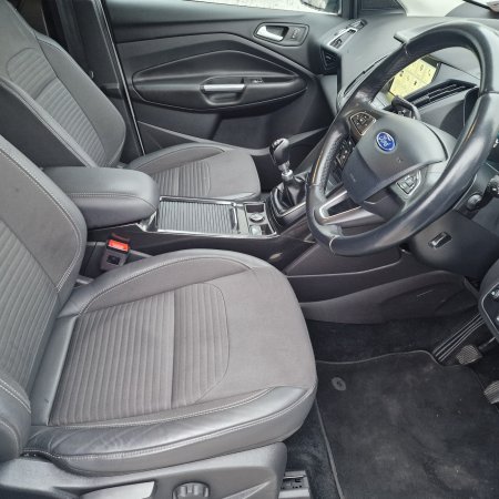 2019 Ford Kuga - photo 15
