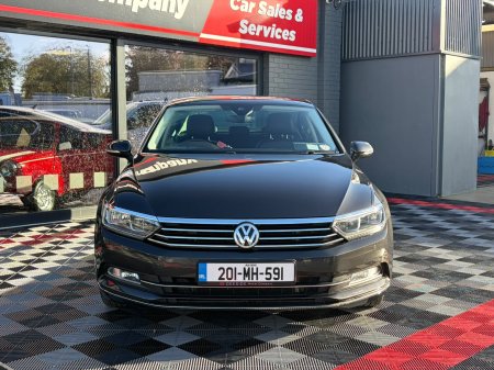 2020 Volkswagen Passat - photo 2