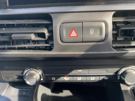 2022 Toyota Proace - photo 21