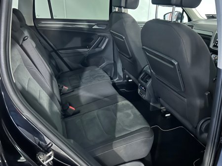 2020 Volkswagen Tiguan - photo 21