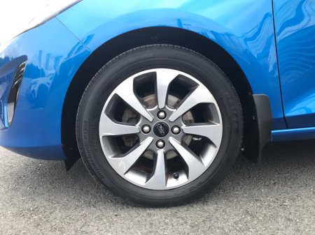 2020 Ford Fiesta - photo 5