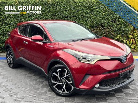 2018 Toyota C-HR 1.8 HYBRID AUTO // REVERSE CAMERA // HALF LEATHER HEATED SEATS // DIAMOND CUT ALLOYS