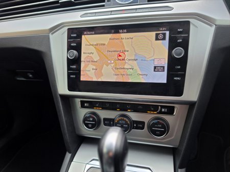 2019 Volkswagen Passat - photo 16