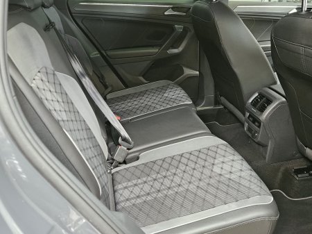 2021 Volkswagen Tiguan - photo 8