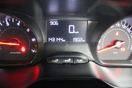 2013 Peugeot 208 - photo 25