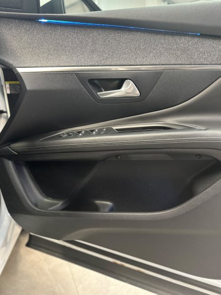 2017 Peugeot 3008 - photo 11