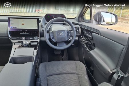 2025 Toyota bZ4X - photo 9
