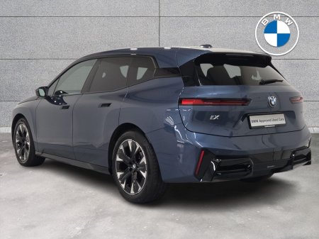 2025 BMW iX - photo 2