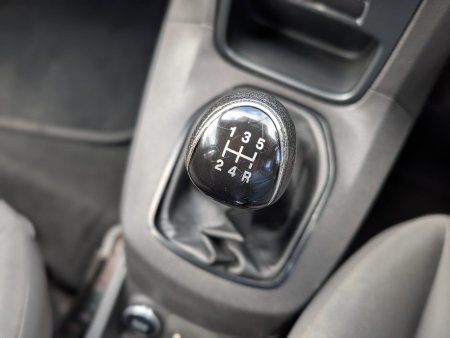 2016 Ford Fiesta - photo 10
