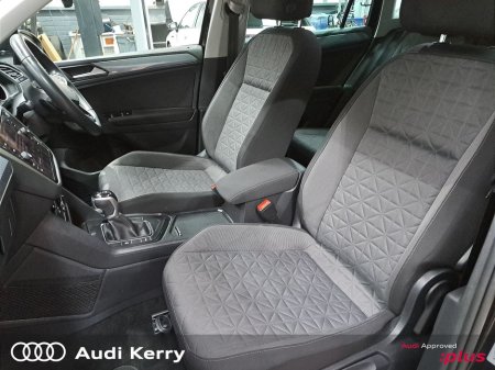 2022 Volkswagen Tiguan - photo 11