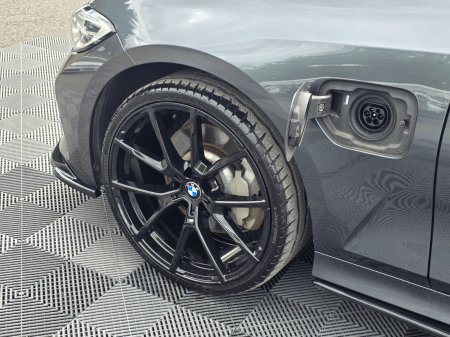 2022 BMW 3-Series - photo 14