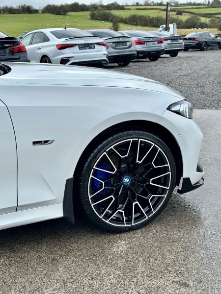 2022 BMW 3-Series - photo 14